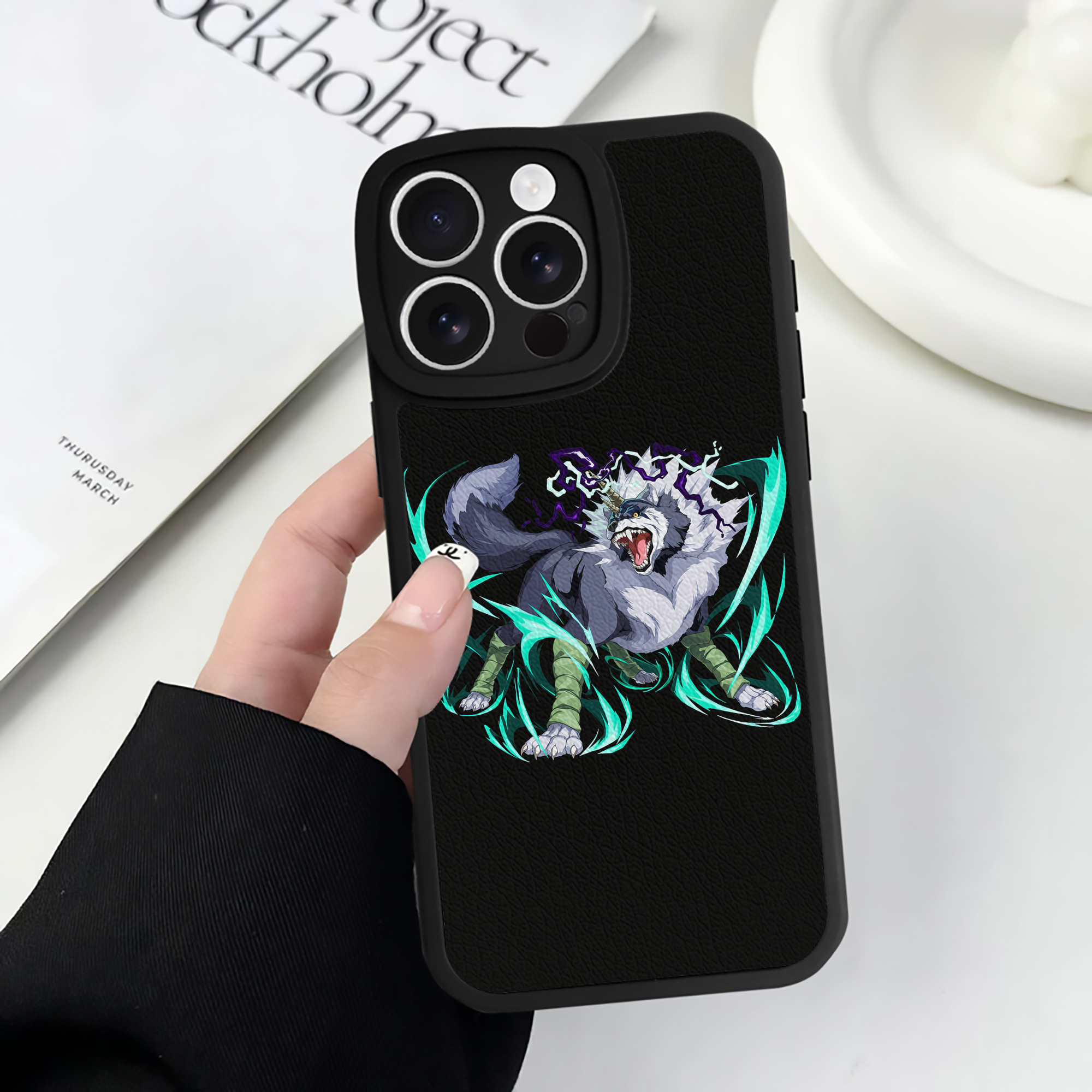 （画像用） 転スラ Regarding Reincarnated to Slime 【iPhone 16シリーズ対応】シリコンスマホケース（レザー調） 材質：シリコン